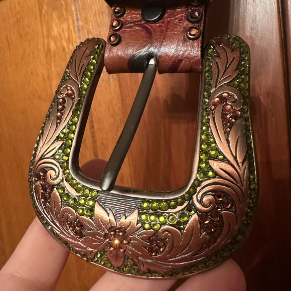 EUC Kippys Swarovski Belt